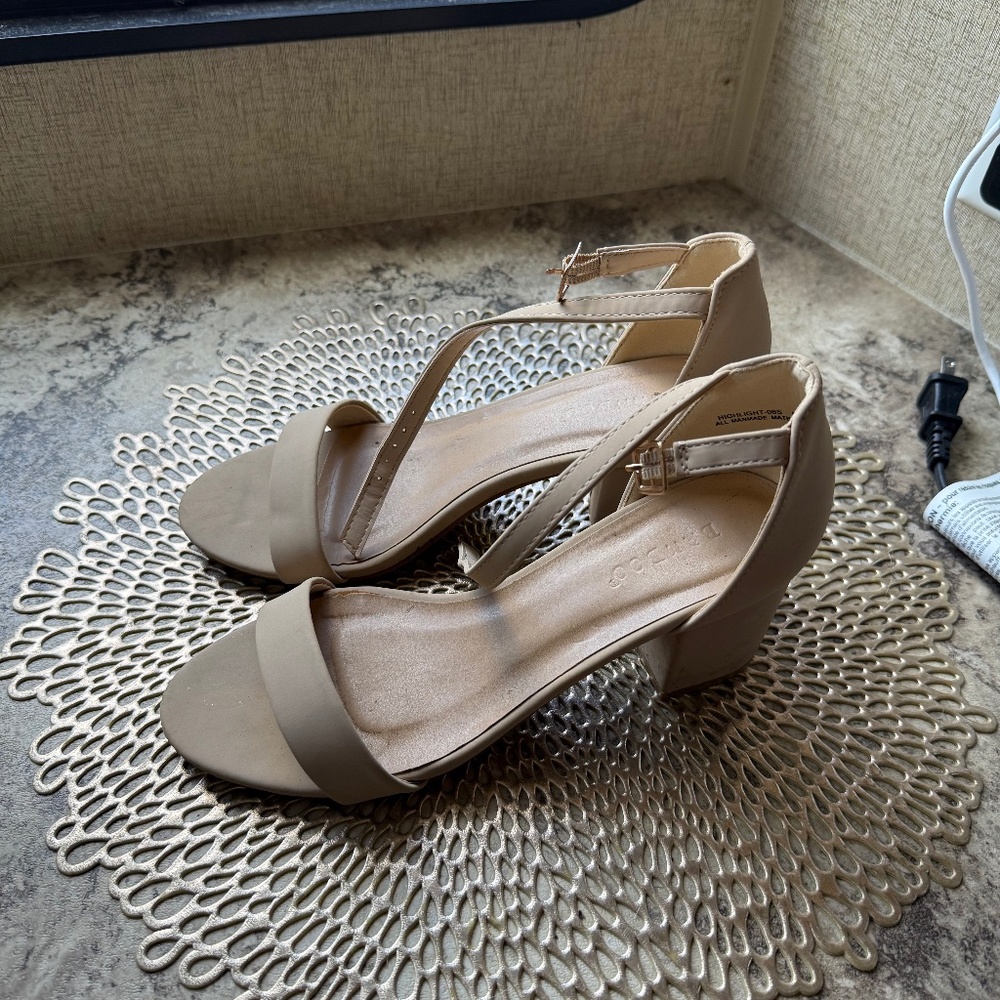 Size 7 heels